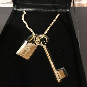 Victoria’s Secret Limited Edition Necklace